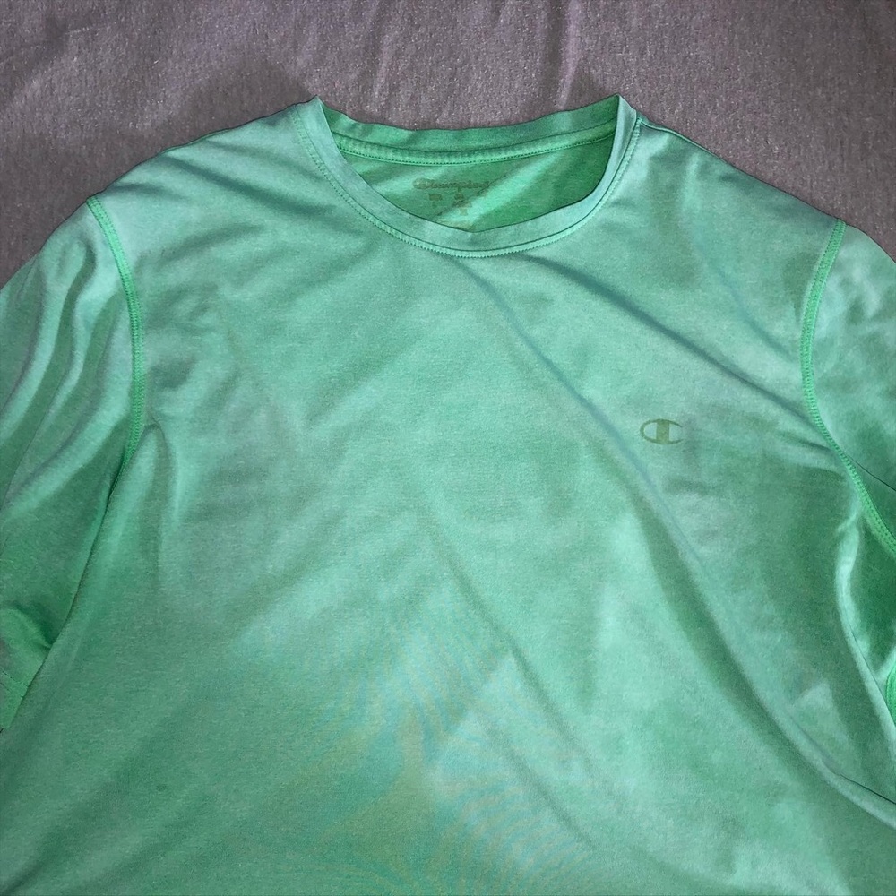 clothes - Picture 5 of 16